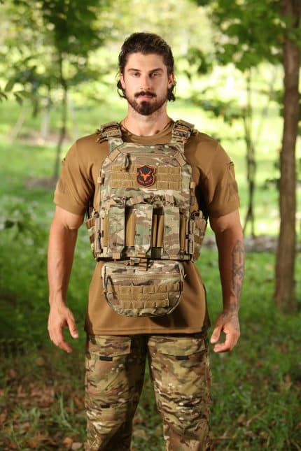The Front View of the TUXAPO TPV17S Camo Tactical Plate Carrier Vest